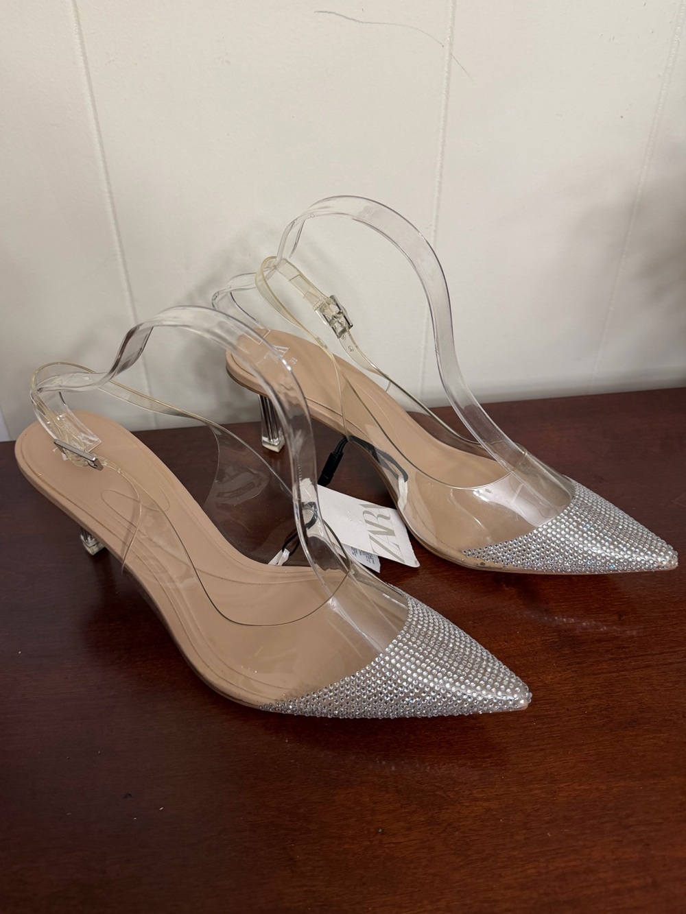 Zara Clear Vinyl Rhinestone Pointed Toe Slingback Kitten Heels US 8 NWT - Picture 3 of 12